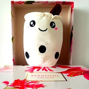 New and Beautiful 🥰Bubble Tea cup plush toy 😊
